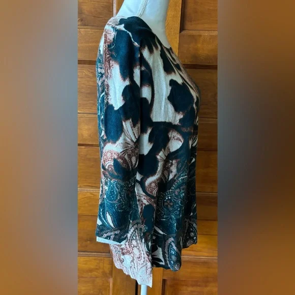 Chico’s Multicolor Paisley Women's Sweater - Picture 5 of 7